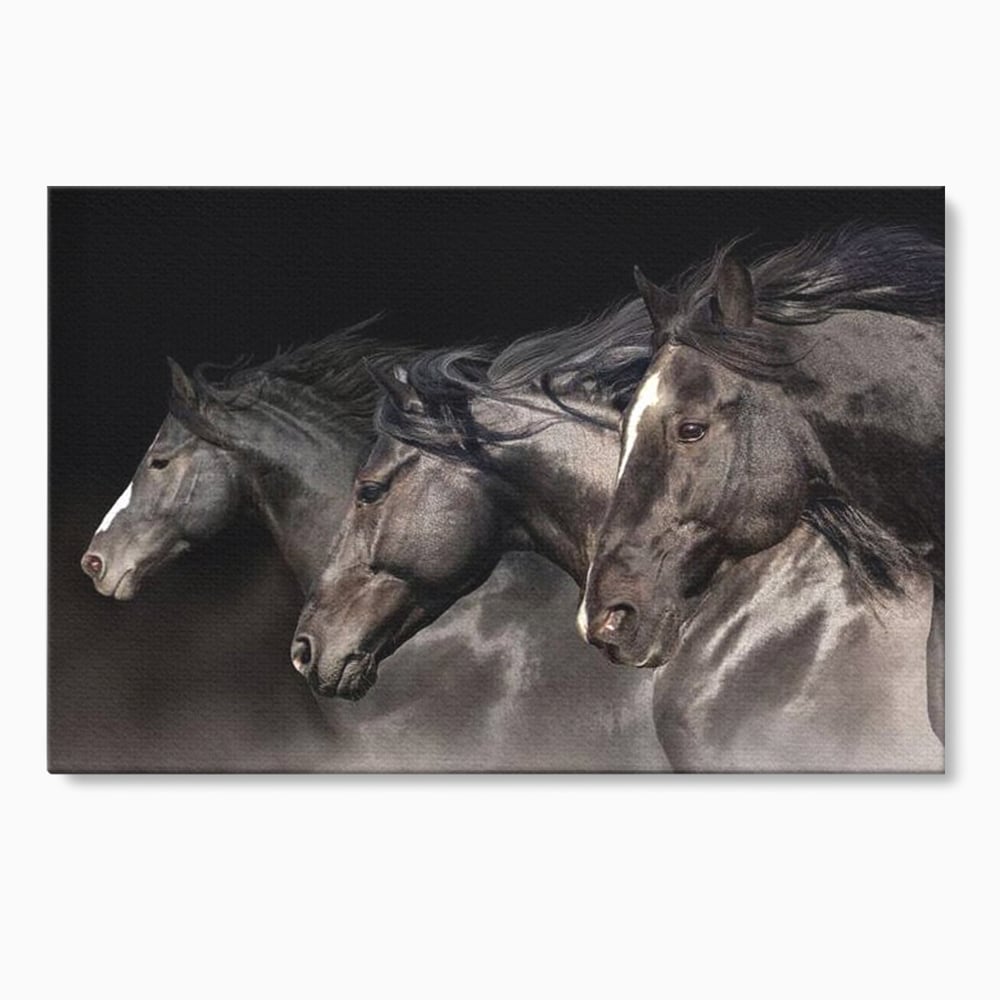 Tablou canvas cu tablou canvas cu trei cai negri in galop, fara rama, pe sasiu de lemn